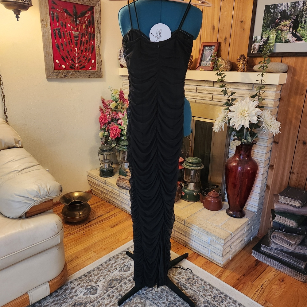 🔥 GOING FAST: Princess Polly Black Ruched Maxi Dress - NWT 🔥 - Picture 4 of 7